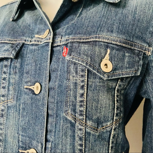 Levi's Red Tab Stretch Cotton Distressed Denim Trucker Jean Jacket Fitted S - Picture 3 of 10